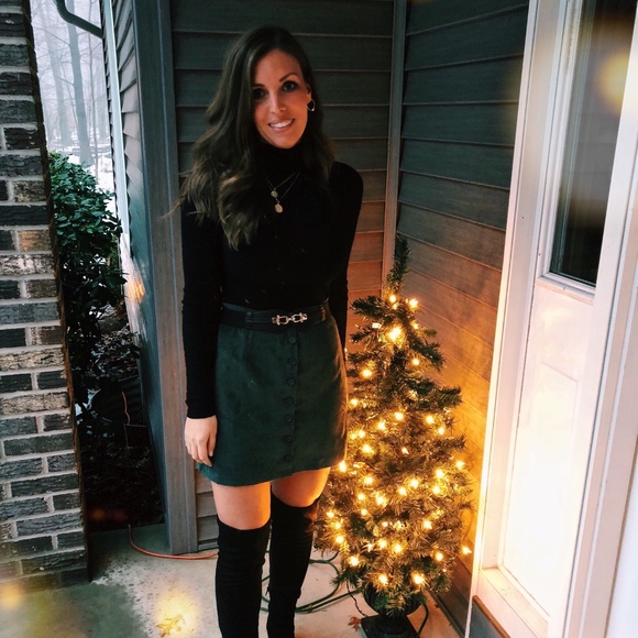 Meet your Posher, Emilie - Picture 1 of 1